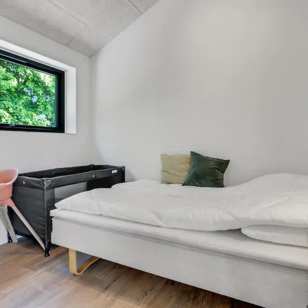 Holiday home Pet Friendly In With Kitchen