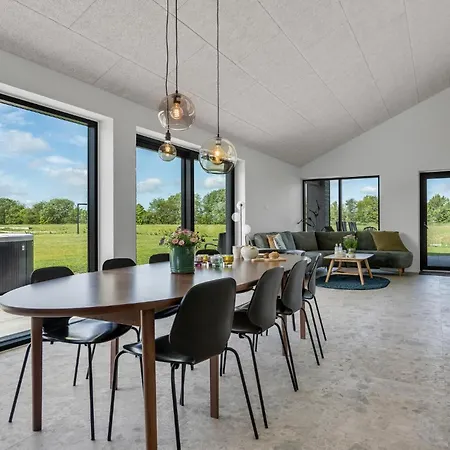 Pet Friendly In With Kitchen * Hadsund