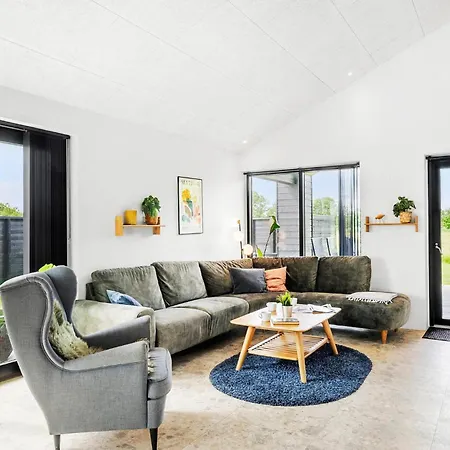 Ferienhaus Pet Friendly In With Kitchen *