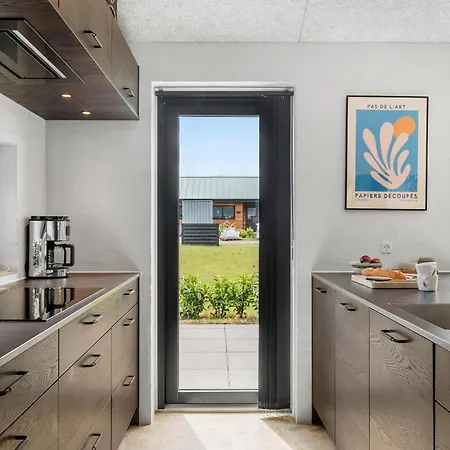 Pet Friendly In With Kitchen Hadsund